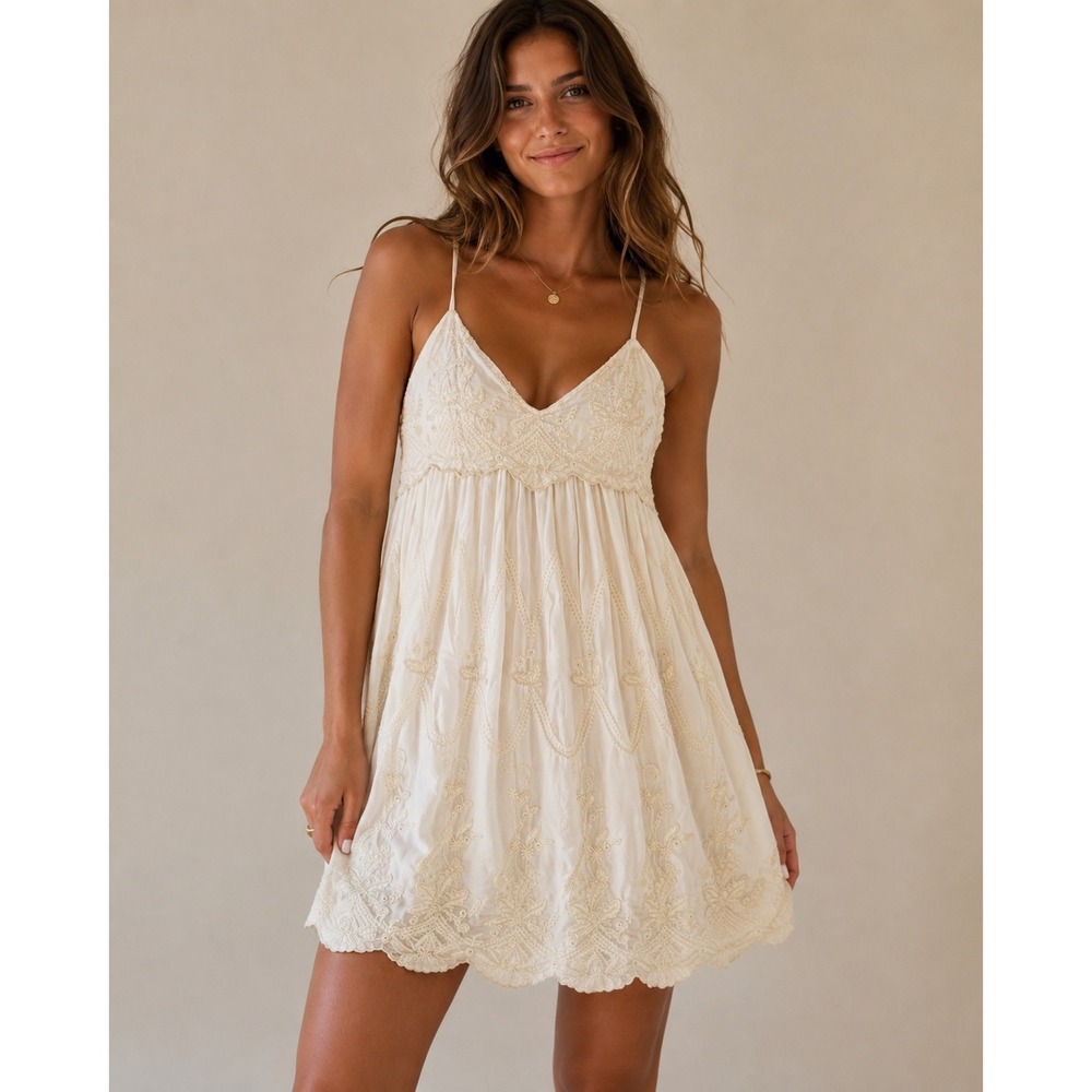Urban Outfitters Ivory Embroidered Babydoll Dress Scalloped Hem Boho Cream M